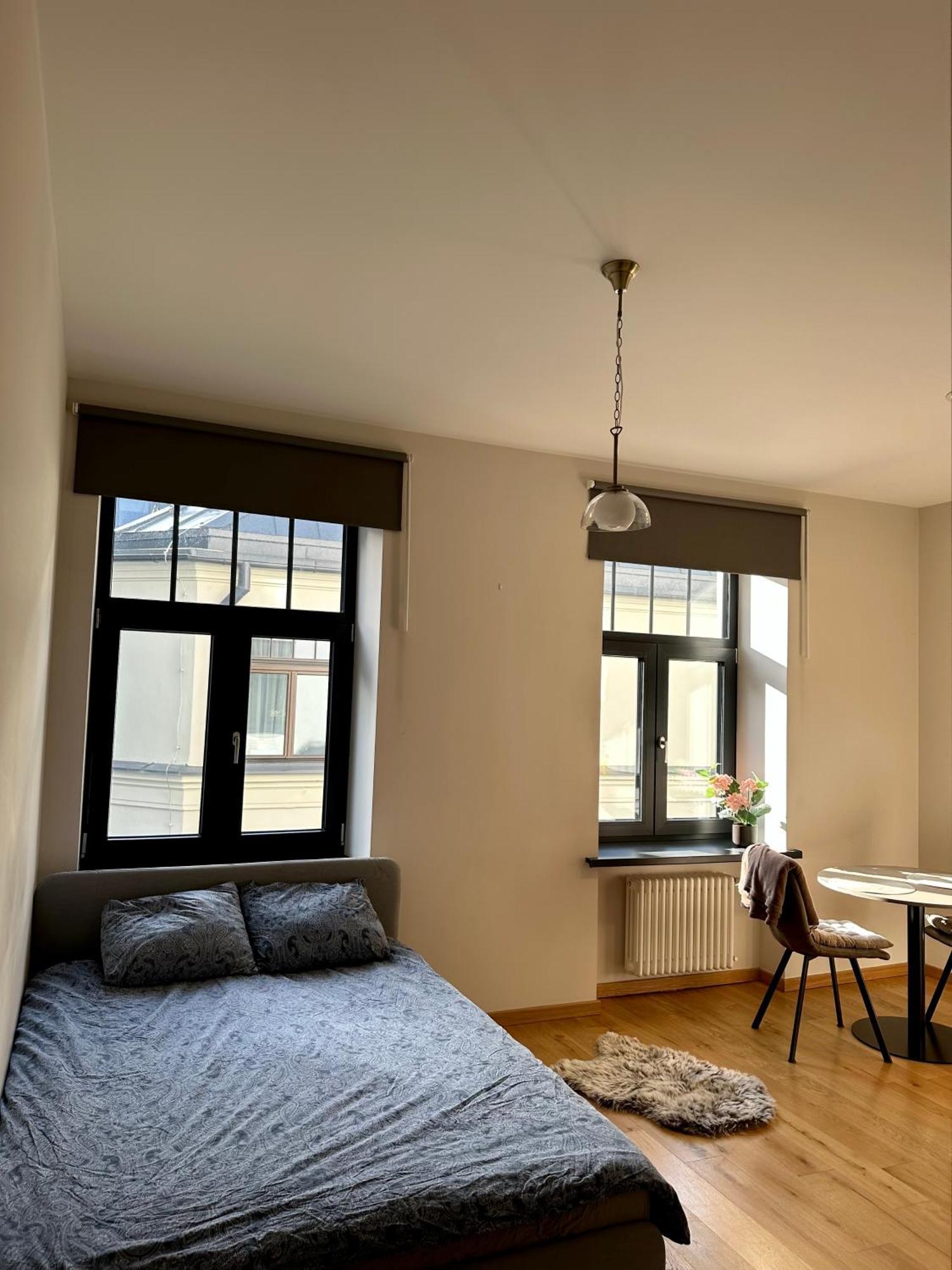 Modern Central Apartment Riga Retreat Bagian luar foto